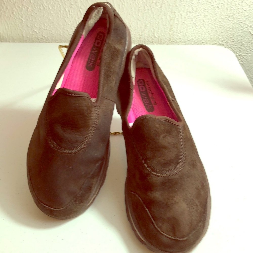 Sketchers Go Walks Size 8 Brown Shoes
